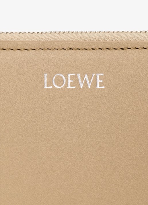LOEWE Knot portemonnee van kalfsleer - detail 3 beige