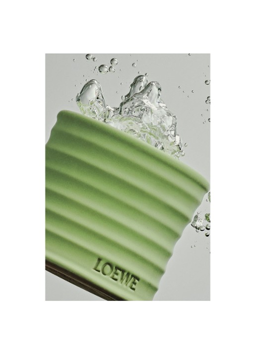 LOEWE Medium Cucumber Candle - geurkaars 610 gram - detail 4 undefined