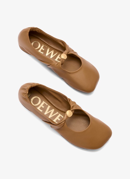 LOEWE Pebble Soft ballerina van lamsleer - detail 4 bruin