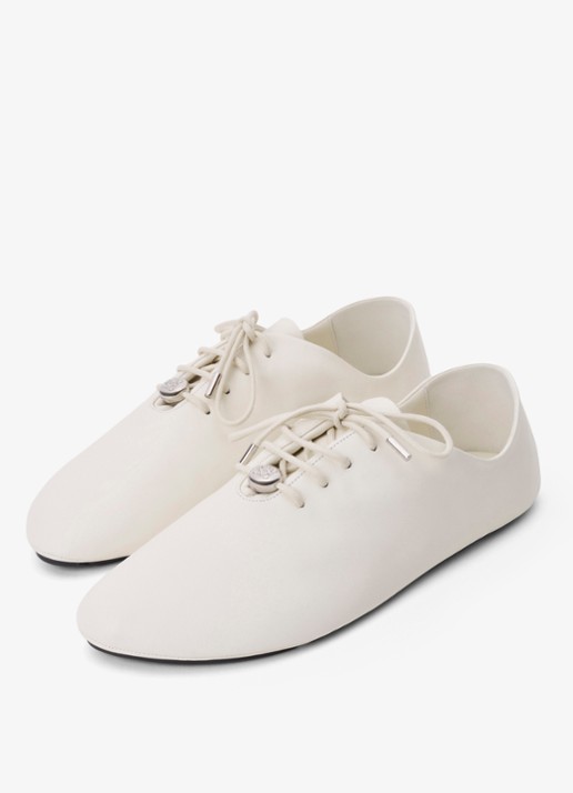 LOEWE Pebble Soft Lace-Up sneaker van kalfsleer - detail 3 wit