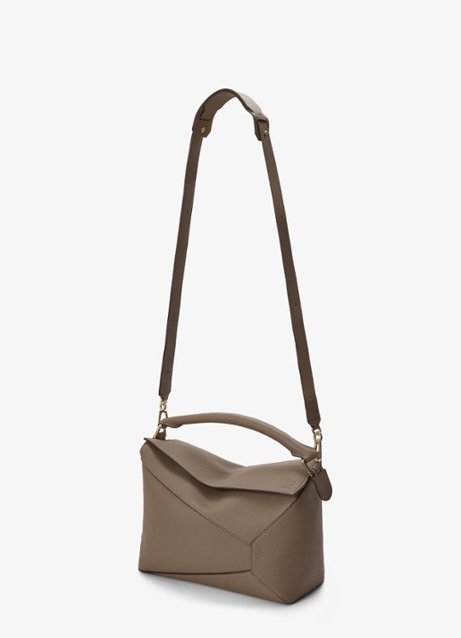 LOEWE Puzzle Edge Medium handtas van kalfsleer - detail 5 taupe