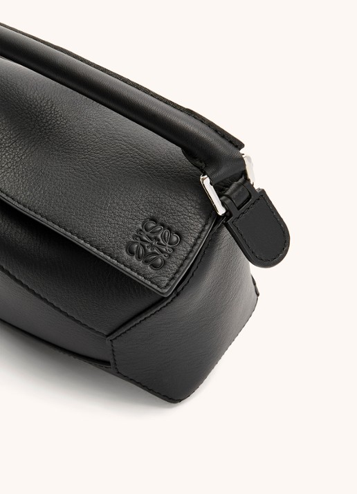 LOEWE Puzzle Edge Mini handtas van kalfsleer - detail 6 zwart