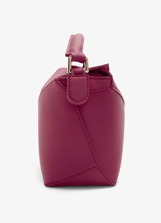 LOEWE Puzzle Edge Mini handtas van kalfsleer - detail aubergine
