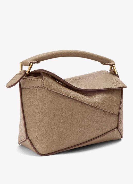 LOEWE Puzzle Edge Mini handtas van kalfsleer - voorkant 2 taupe