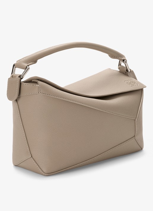 LOEWE Puzzle Edge Small handtas van kalfsleer - voorkant 8 zand