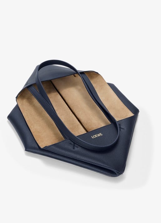 LOEWE Puzzle Fold Horizontal Medium shopper van kalfsleer - detail 5 donkerblauw