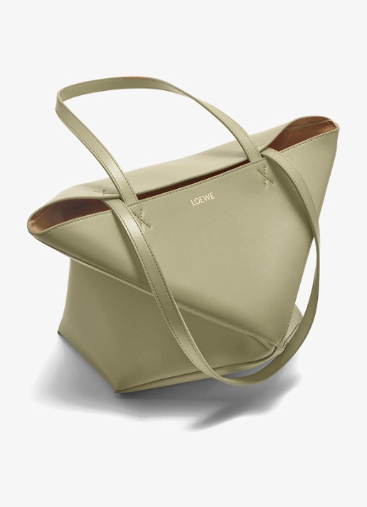 LOEWE Puzzle Fold Medium shopper van kalfsleer - detail 5 olijfgroen