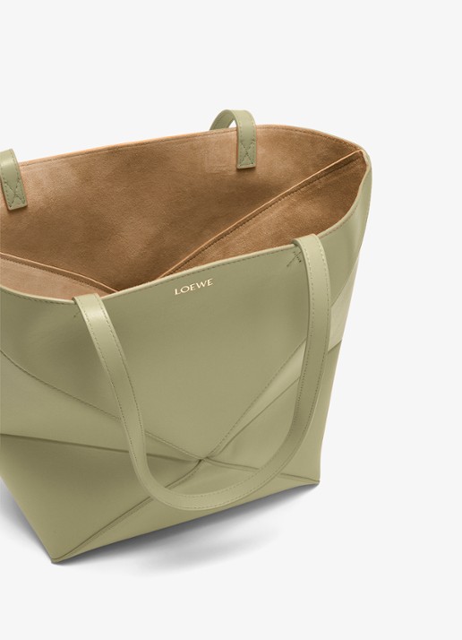 LOEWE Puzzle Fold Medium shopper van kalfsleer - detail 6 olijfgroen