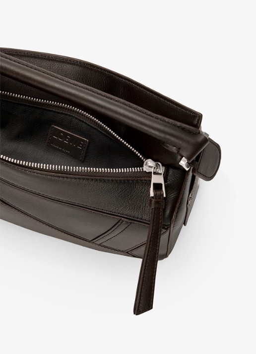 LOEWE Puzzle Panta S handtas van kalfsleer - detail 4 donkerbruin