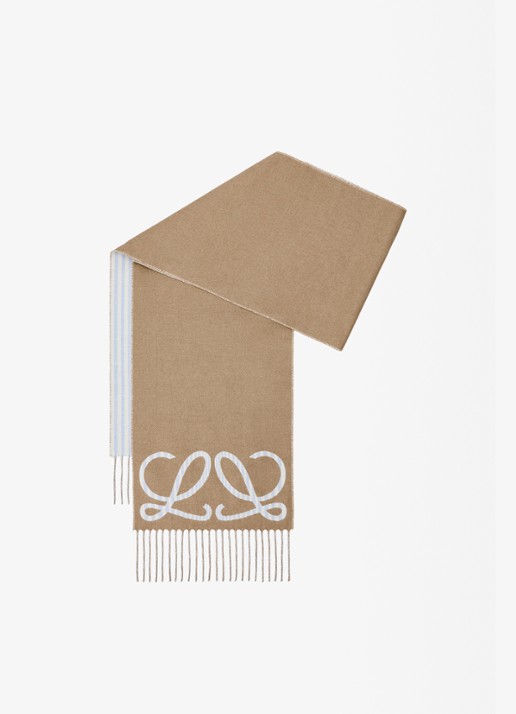 LOEWE Reversible fijngebreide sjaal in kasjmierblend met logo 180 x 28 cm - voorkant 2 beige