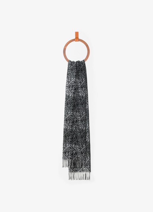 LOEWE Sjaal in kasjmierblend met logoprint 38 x 180 cm - voorkant 3 zwart