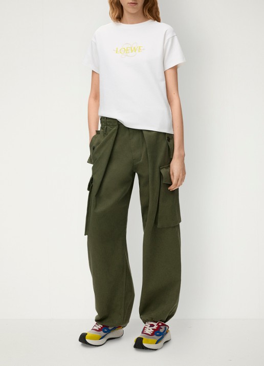 LOEWE T shirt met logoborduring - voorkant 5 wit