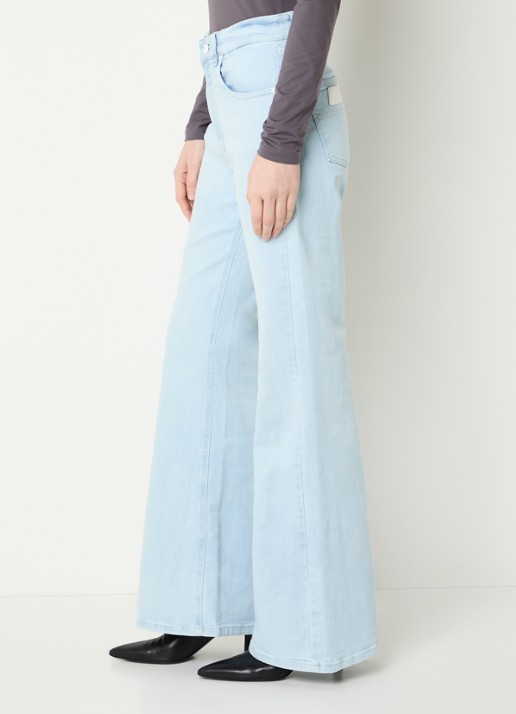Lois High waist flared jeans met gekleurde wassing - detail 2 lichtblauw