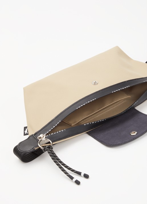 Longchamp Le Pliage Energy heuptas M van canvas met leren details - detail 4 donkerbeige