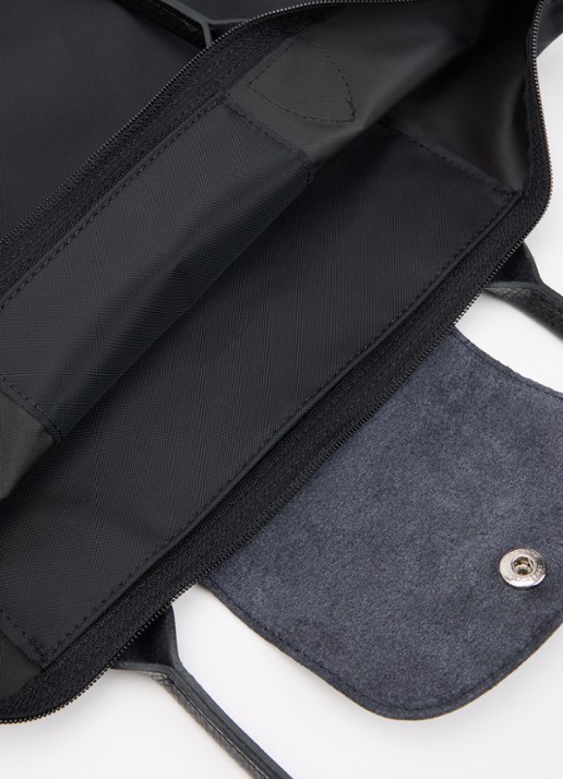 Longchamp Le pliage One schoudertas M met details van leer - detail 3 zwart