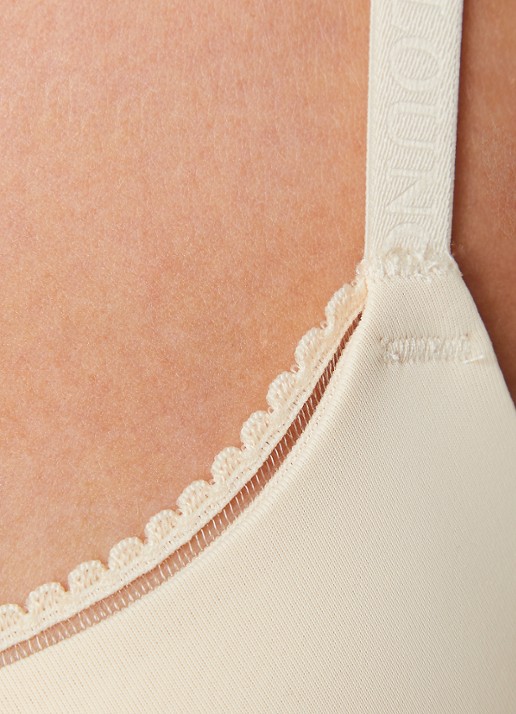 Lounge Voorgevormde T-shirt bh met mesh en borduring - detail 4 creme
