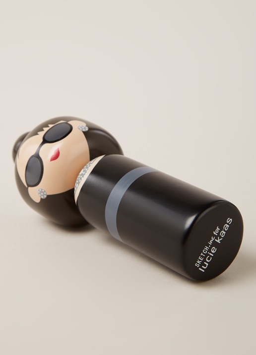 Lucie Kaas Audrey Kokeshi Doll 17 cm - detail zwart