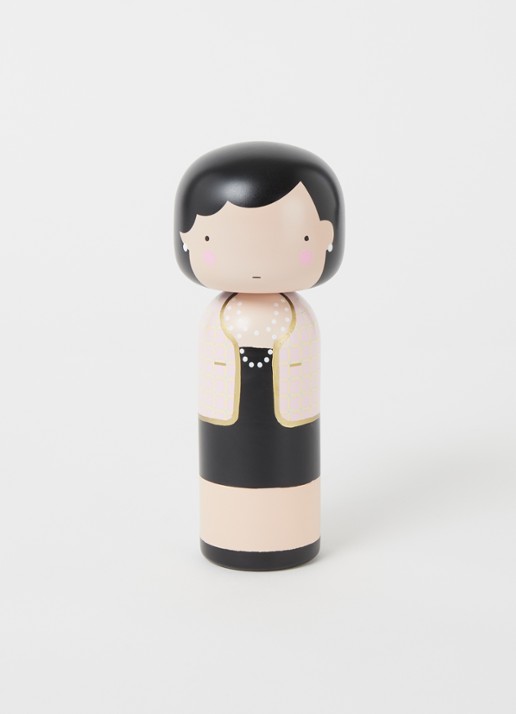 Lucie Kaas Coco Chanel Kokeshi Doll 14,5 cm - voorkant 3 lichtroze