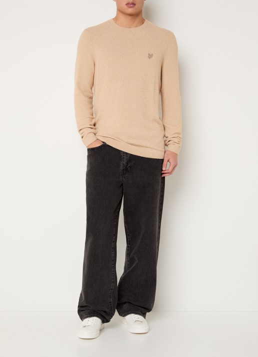 Lyle & Scott Fijngebreide pullover met logoborduring - voorkant 2 camel