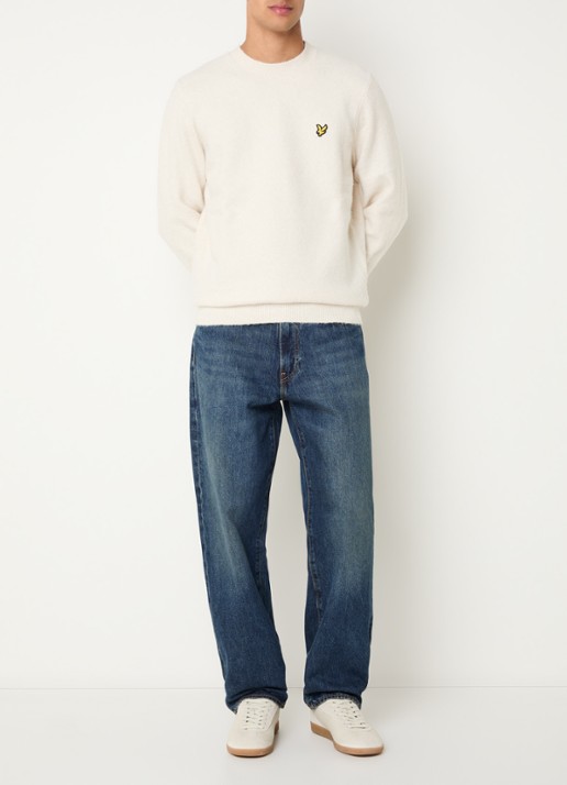 Lyle & Scott Fijngebreide trui in wolblend met logo - voorkant 4 gebroken wit