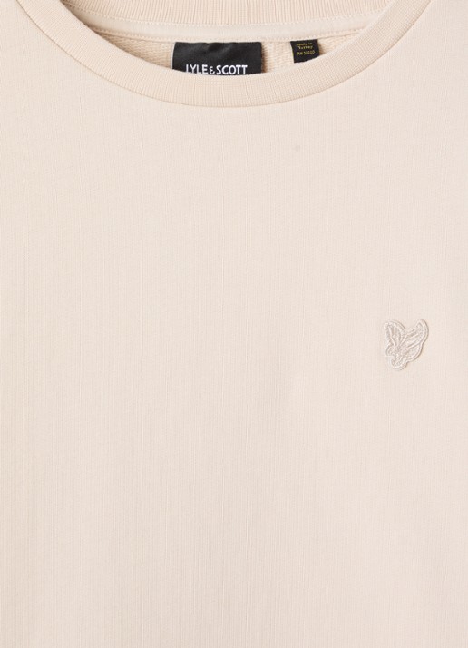 Lyle & Scott Sweater met logo - detail creme