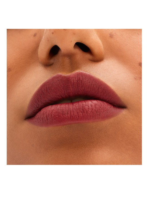 M·A·C Locked Kiss - lipstick  - detail 3 coy