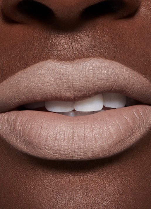 M·A·C Macximal Matte Lipstick  - detail 4 folio