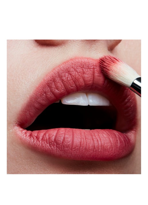 M·A·C Powder Kiss Lipstick - voorkant 2 stay curious