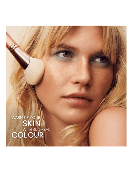 M·A·C Skinfinish Sunstruck Matte Bronzer - detail 4 matte richer golden