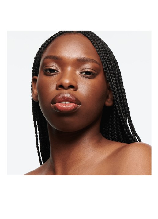 M·A·C Skinfinish Sunstruck Matte Bronzer - detail 5 matte richer golden