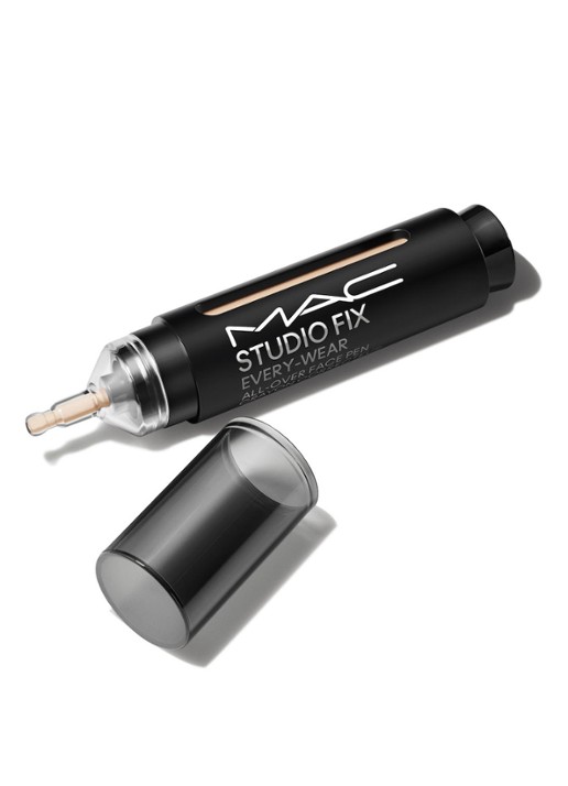 M·A·C Studio Fix Every-Wear All-Over Face Pen - concealer pen - voorkant nc12
