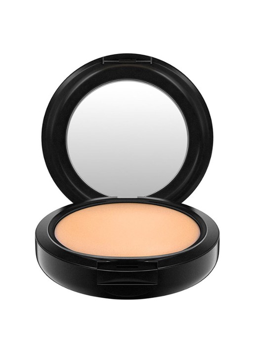 M·A·C Studio Fix Powder Plus Foundation - voorkant 2 nc41
