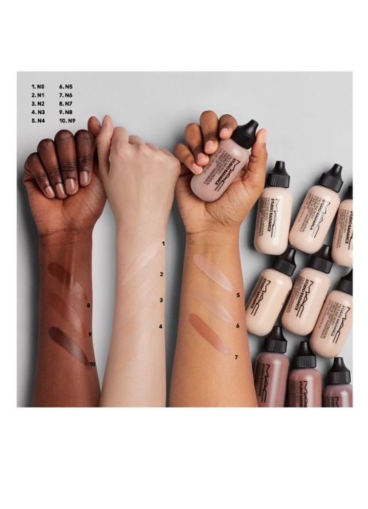 M·A·C Studio Radiance Face and Body Radiant Sheer Foundation - detail 5 n8