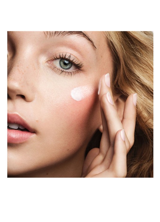 M·A·C Studio Radiance Moist - primer - detail 4 undefined