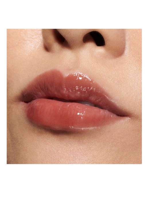 M·A·C Lipglass Air Non-Sticky Gloss - lipgloss  - detail 3 casual