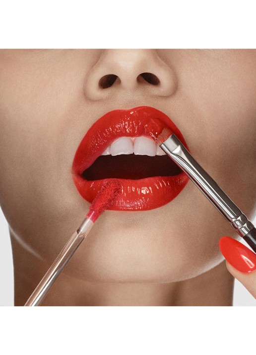 M·A·C Lipglass Cushion High-Pigment Lip Oil - detail 5 sugarrimmed