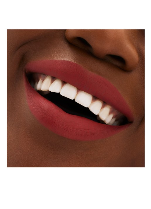 M·A·C Locked Kiss - lipstick  - detail 3 coy