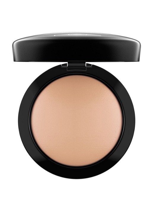 M·A·C Mineralize Skinfinish Natural - poeder - voorkant 3 medium dark