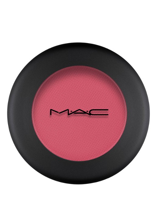 M·A·C Powder Kiss Eyeshadow - oogschaduw - voorkant 3 a little tamed