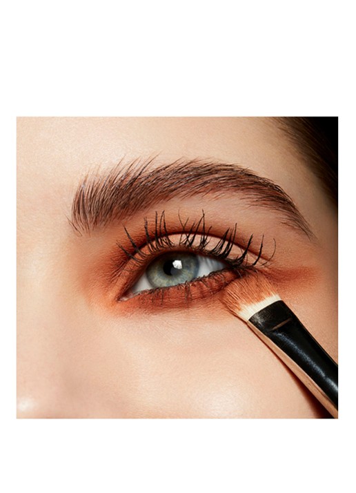 M·A·C Powder Kiss Eyeshadow - oogschaduw - voorkant 5 what clout!