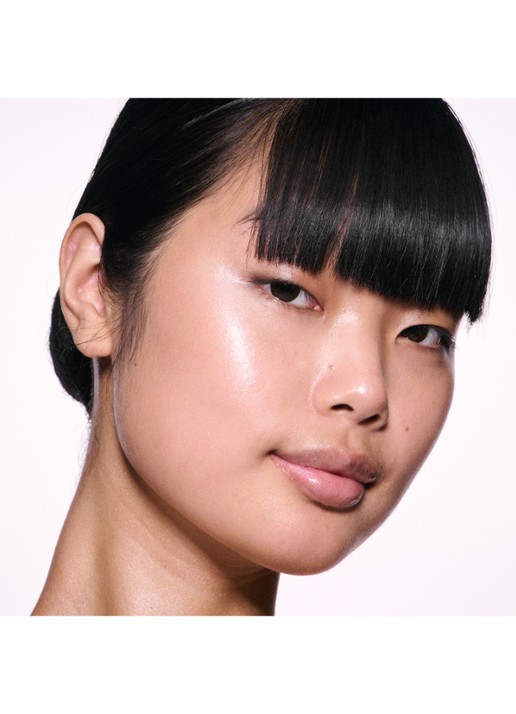 M·A·C Skinfinish Lightstruck Liquid Highlighter - detail 2 lightscapade
