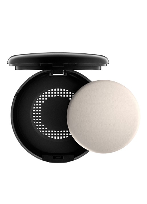 M·A·C Studio Fix Powder Plus Foundation - detail 2 c30