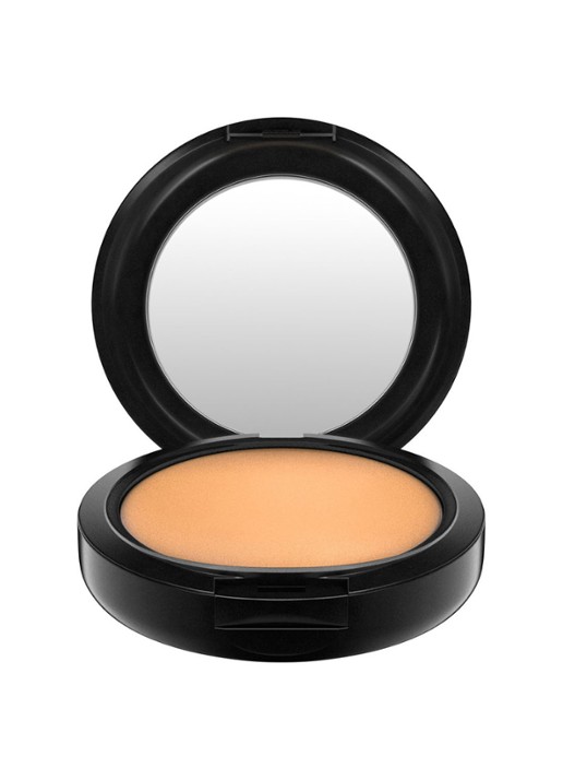 M·A·C Studio Fix Powder Plus Foundation - voorkant 4 nc45