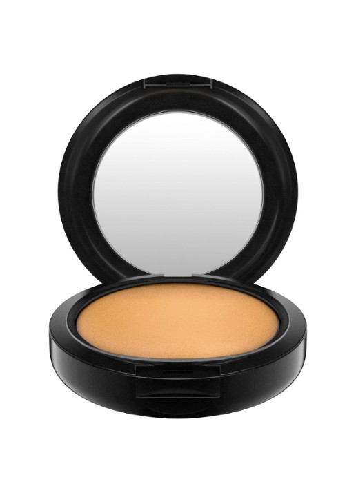 M·A·C Studio Fix Powder Plus Foundation - voorkant 4 nc50