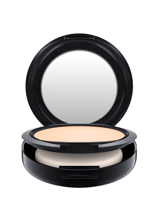 M·A·C Studio Fix Powder Plus Foundation - voorkant nc10