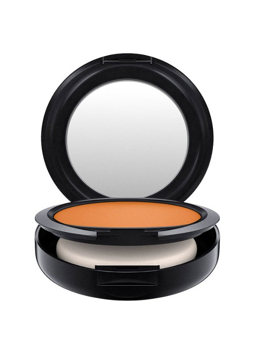 M·A·C Studio Fix Powder Plus Foundation - voorkant 2 nc47