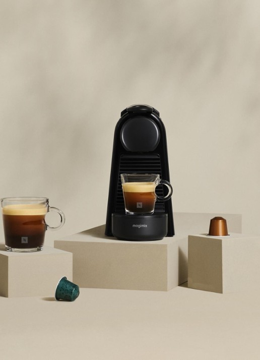 Magimix Essenza Mini Nespresso machine  11377 & aerocinno melkopschuimer - voorkant 7 undefined