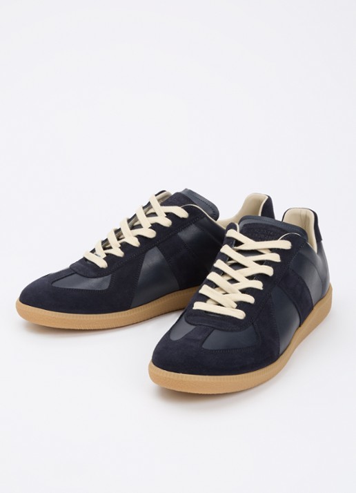 Maison Margiela Replica sneaker van kalfsleer met kalfssuède details - voorkant 3 donkerblauw