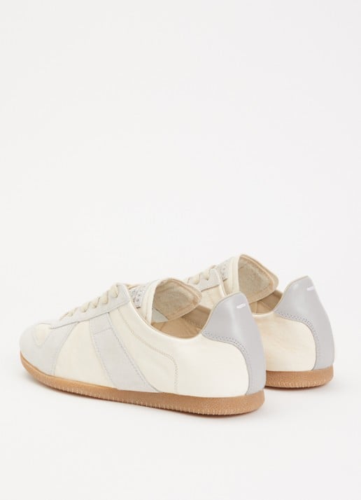 Maison Margiela Replica sneaker van kalfsleur met details van suède - achterkant creme