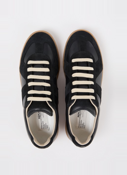 Maison Margiela Replica sneaker van lamsleer met kalfssuède details - detail 3 zwart